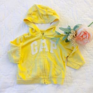 Gap yellow hoodie